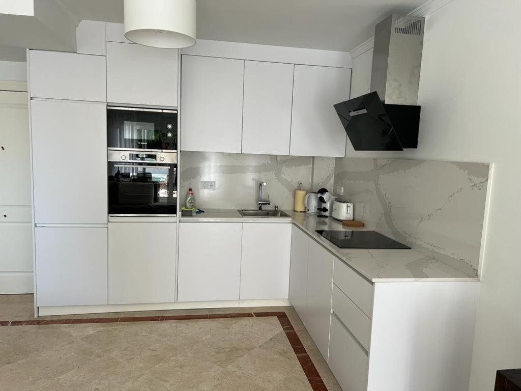 Senorio De Sea View Penthouse Apartment Marbella